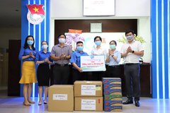 Đoàn Thanh niên EVNGENCO 3 tặng quà tuyến đầu chống dịch ở TP.HCM