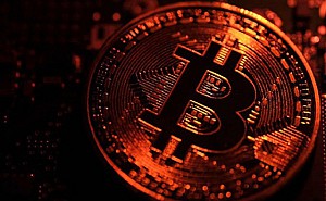 Bitcoin đột ngột giảm hơn $2k trong 5 phút