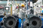 Việt Nam nhập siêu cực lớn từ Trung Quốc, tăng 665% trong vòng 2 năm