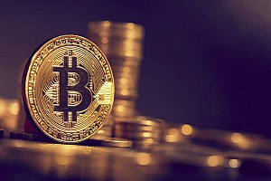 Một công ty môi giới chơi lớn thưởng tiền mặt cho người dùng để họ mua bitcoin