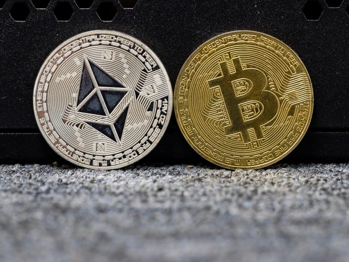 Các tổ chức bán phá giá BTC khi khối lượng Ethereum tăng vọt